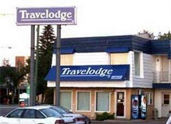 Travelodge By Wyndham Moose Jaw Exterior foto